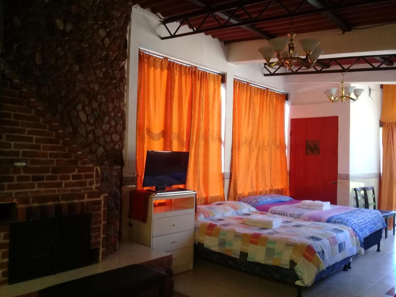 Hotel Nuestro Sueno San Antonio Palopó エクステリア 写真